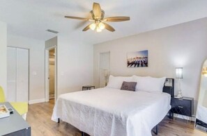 3 bedrooms, iron/ironing board, Internet, bed sheets