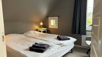 5 chambres, fer et planche Ă repasser, accĂšs Internet
