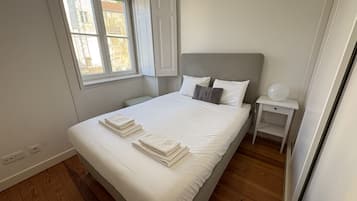 Deluxe Apartment, City View | Blackout curtains, iron/ironing board, free WiFi