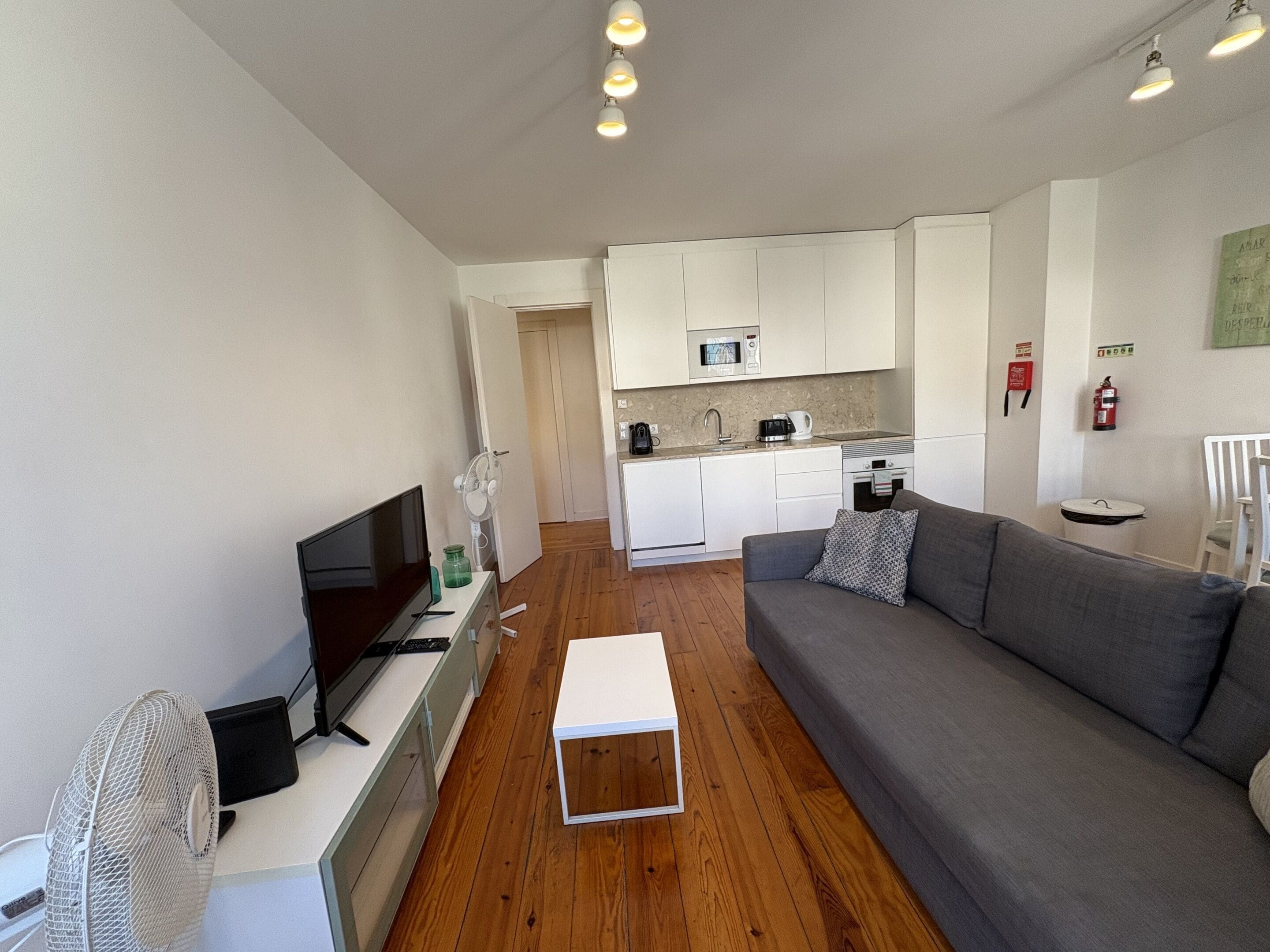 Deluxe appartement, en-suite badkamer, uitzicht op rivier (Alfama Premium) | Lounge