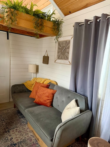 Private Tiny Home w/ Courtyard, Grill & Quiet Location – Sleeps 2