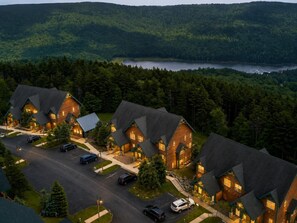 Exterior - Camp Shadow 4848 – Summer Mnt Retreat | Pet Friendly, Fresh Air & Relaxation (Snowshoe)