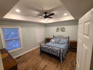 Room - Charming 3-bedroom house on cul-de-sac in Christiansburg (Christiansburg)