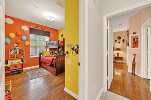 3 bedrooms, iron/ironing board, Internet, bed sheets - Mickey's Dream Condo I Magical Family Stay Near Disney I Themed rooms, 1st floor (Kissimmee)