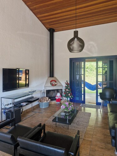 Cozy country house with excellent infrastructure and lush nature.