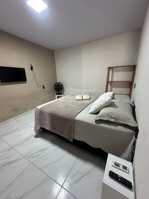 1 chambre, Wi-Fi gratuit, draps fournis