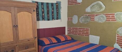 Habitación doble económica | Wifi gratis y ropa de cama