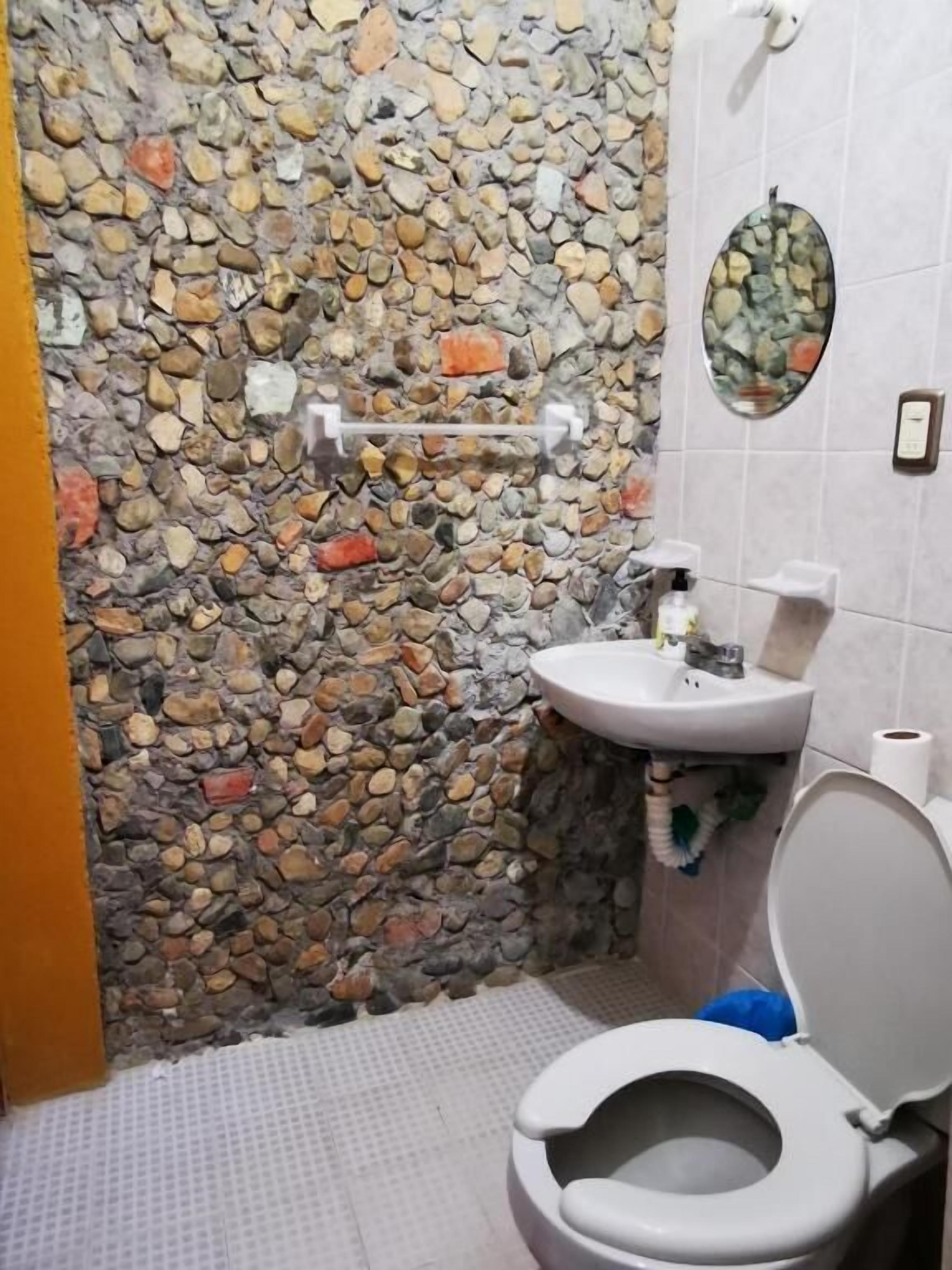 Standard Double Room | Bathroom