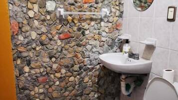 Standard Double Room | Bathroom