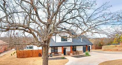 Spacious 4-bedroom house in perfect Wellston with AC
