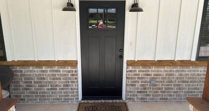 Spacious 4-bedroom, 3-bath, 2-story house in the town of Wellston Oklahoma