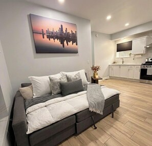 1 bedroom, iron/ironing board, free WiFi, bed sheets