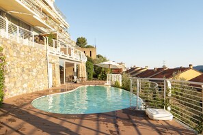 Pool - 5 Minutes from the Beaches: Relax by the Pool (Alassio)