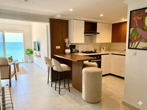 Dining room - Luxurious Beachfront Apartment in La Marsa, Tunisia (La Marsa)