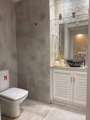 Căn hộ, 1 phòng ngủ, phù hợp cho người khuyết tật, hút thuốc | Phòng tắm
