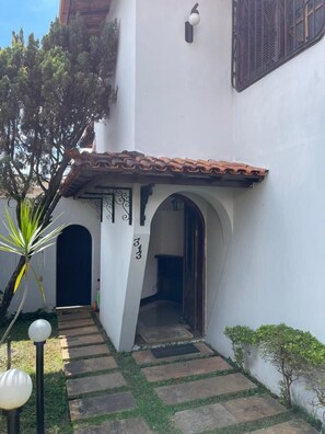 Habitación cuádruple básica | Exterior