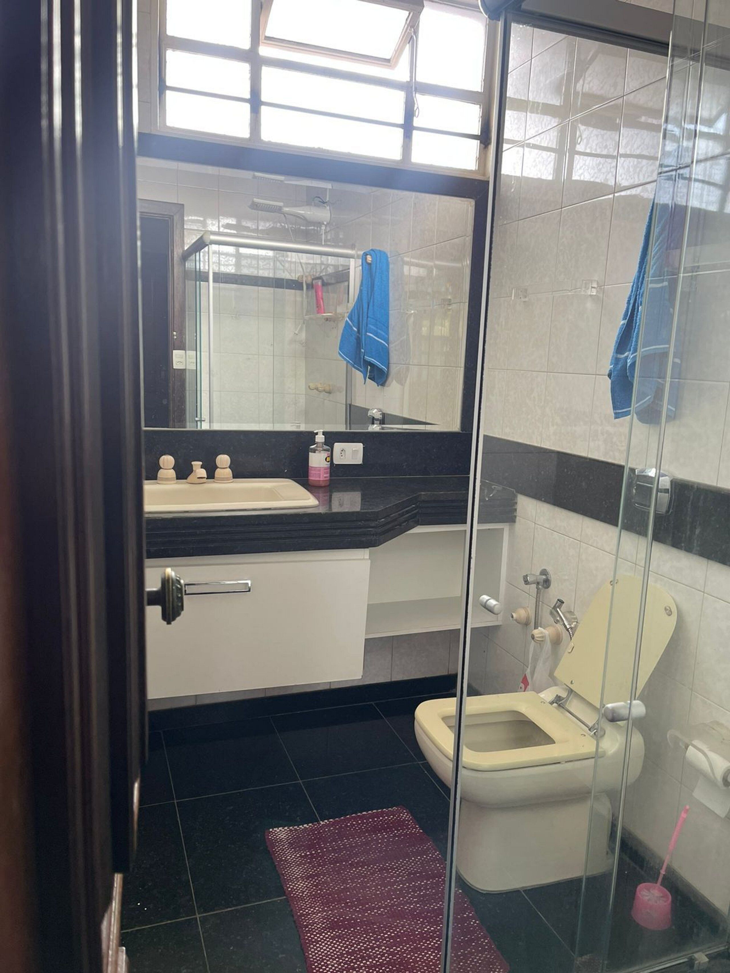 Shower, toilet paper
