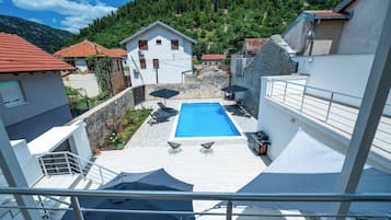 Villa, 4 Bedrooms | Teres/patio