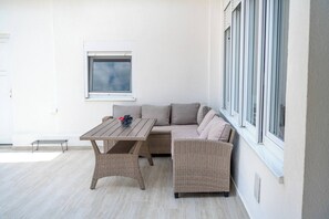 Villa, 4 Bedrooms | Ruang tamu