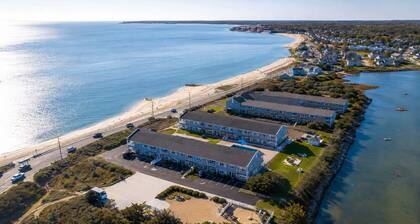 Cape Cod, Beachfront One Bedroom Condo, Falmouth,MA Available July 10,- 17, 2026