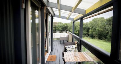 Shepherds hut & wood burning hot tub in the heart of Pembrokeshire countryside.