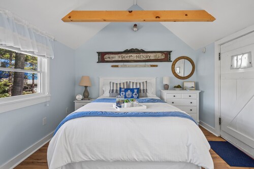 Ticket Office: Traveler’s Quaint Coastal Retreat