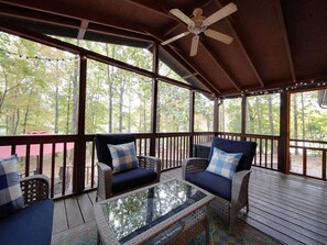Terrace/patio - Warm Days & Cool Knights—Fire Pit—Boat Rental! (Mooresville)