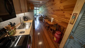 茶具/咖啡用具、冰箱、微波炉、烤箱