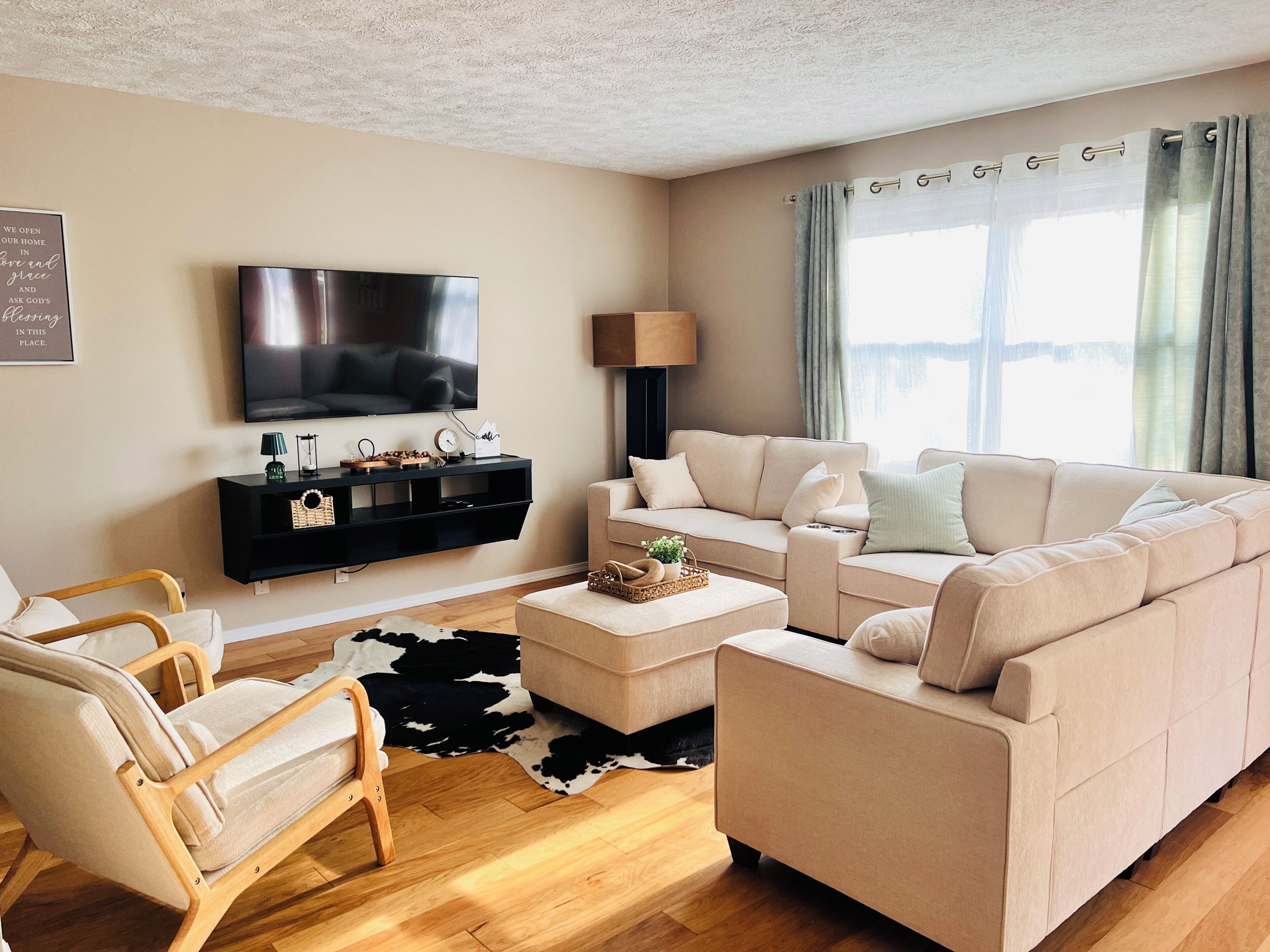 Upstairs living room