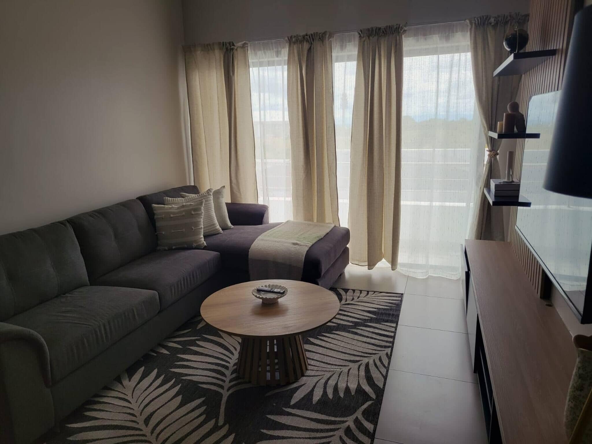 Apartamento, 2 quartos, sacada | Sala de estar