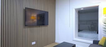Newly Refurbished Bradford City Centre Flat