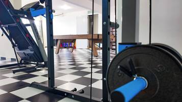 House, 4 Bedrooms, Private Pool | Fitness studio