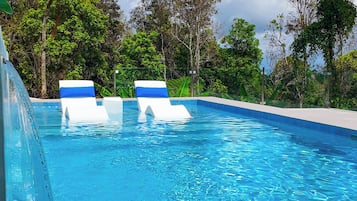 House, 4 Bedrooms, Private Pool | Pool | Outdoor pool