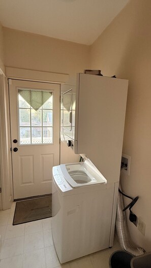 Bathroom - Beautiful Historic 4-bedroom house with a cockpit lookout over Batesville (Batesville)