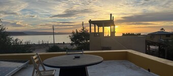 Casa Siestas Y Olas Beachfront Private Home