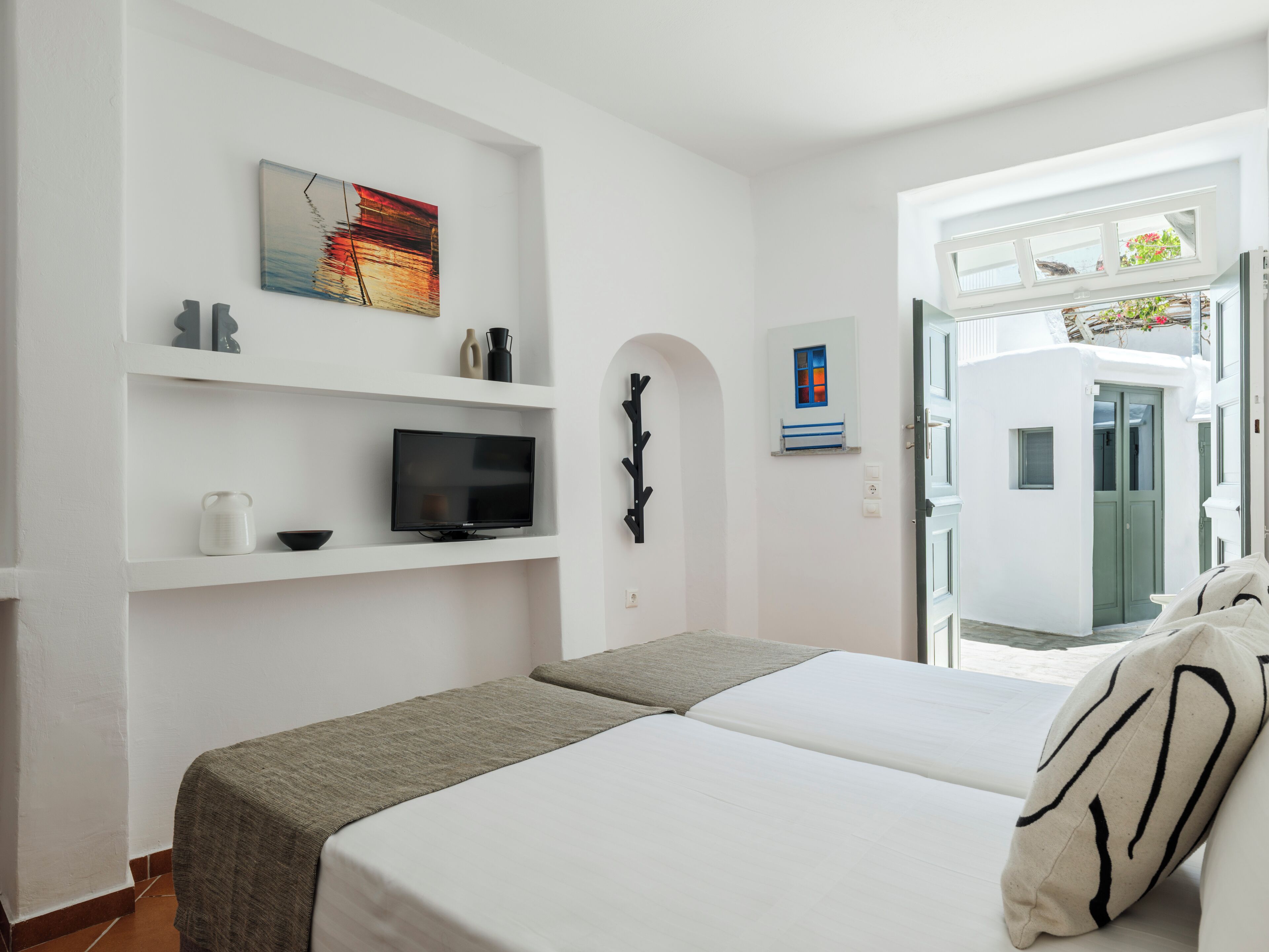 Zimmersafe, schallisolierte Zimmer, Bügeleisen/Bügelbrett