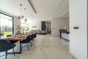 Dining - Villa 4 Suites, Heated Pool, Jacuzzi & Hammam (Marrakech)