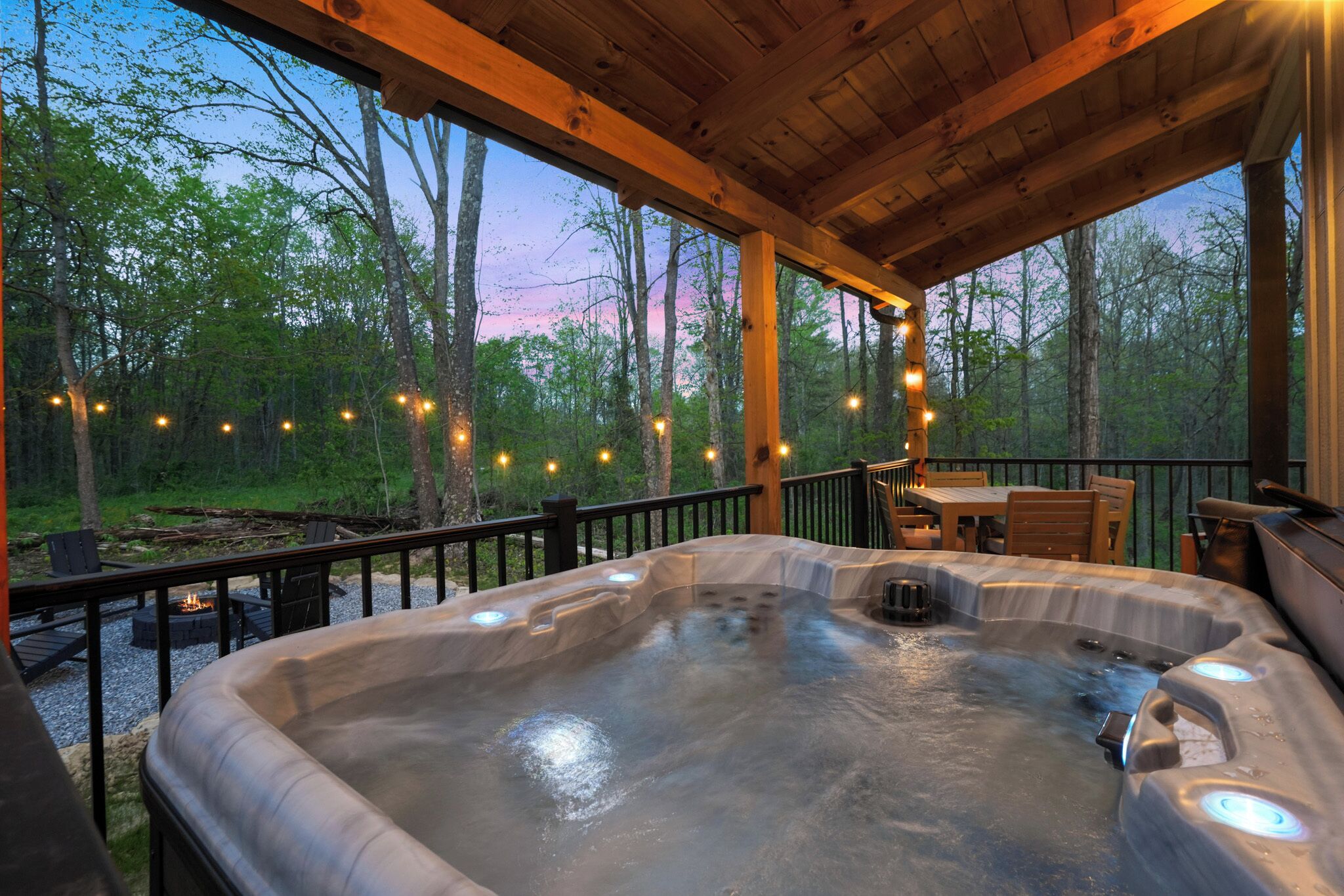 Outdoor spa tub