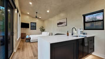 1 habitación, wifi gratis y ropa de cama