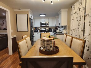 Dining - Lovely 3-bedroom house with AC in charming Dennis (Dennis)