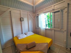 3 Schlafzimmer, BĂŒgeleisen/BĂŒgelbrett, WLAN, BettwĂ€sche