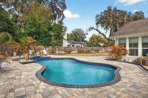 Pool - Mandarin Modern Pool Retreat (Jacksonville)