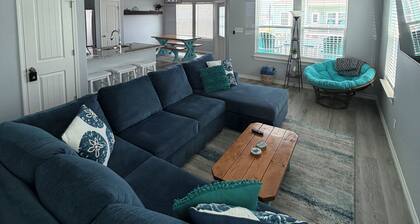 Coastal Escape! Bay Views – Perfect Summer Getaway Near Rockport & Port A!