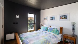 2 bedrooms, iron/ironing board, WiFi, bed sheets - Black Wing Studio - Motueka (Tasman)