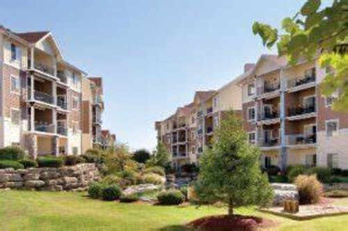 2-bedroom resort in peaceful Branson