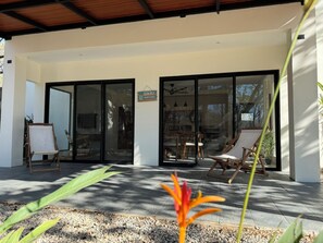 Terrace/patio - Villas Marboleda – Tropical Oasis w/ Saltwater Pool Near Playa Negra Surf (Los Pargos)