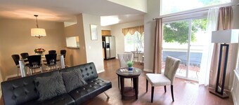 3-bedroom townhome in enchanting Parker - minimum 6m lease