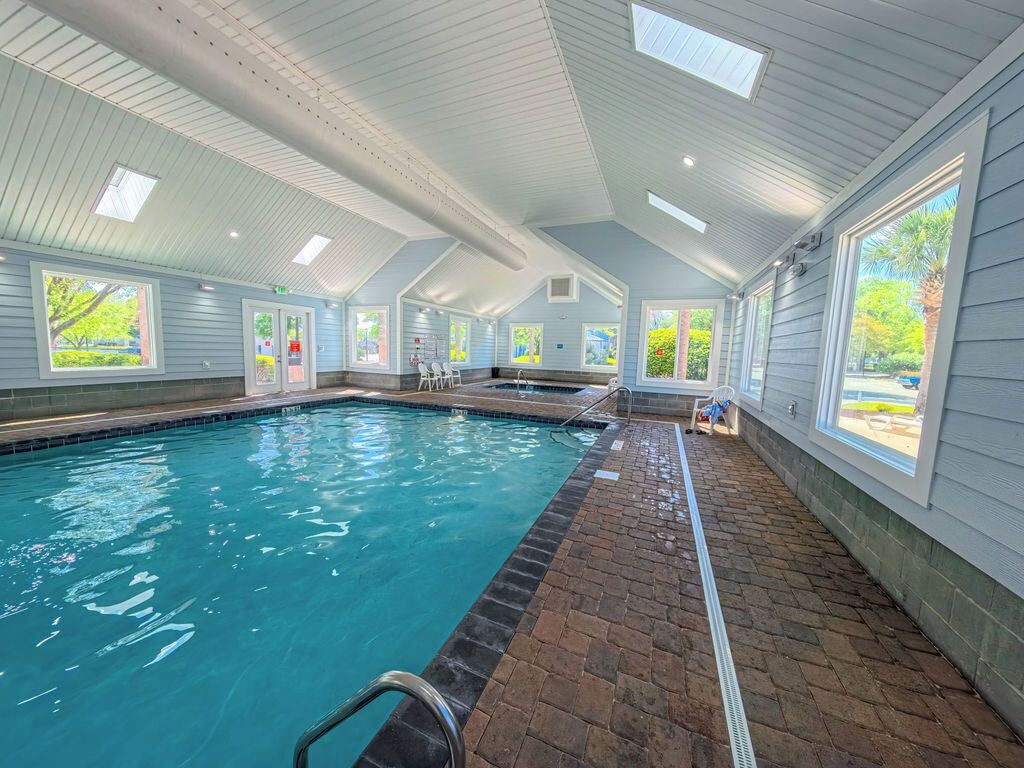 Indoor pool, outdoor pool
