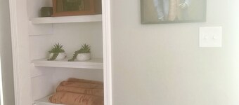 Peaceful 1-bedroom apartment with AC in charming Dexter.