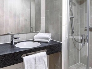 Bathroom - The Royal Inn Regent (Gera)